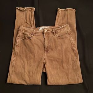 Hollister Curvy High-Rise Mom Jean